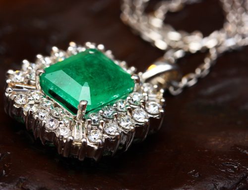 Gioielli con smeraldo a Padova: significato e caratteristiche della pietra